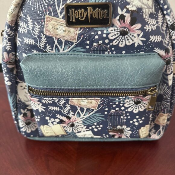 New Bioworld Blue and White Harry Potter Hedwig Mini Backpack - Picture 4 of 10
